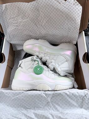 Jordan 11 pearl' White Iridescent High-Top Sneakers size 5.5